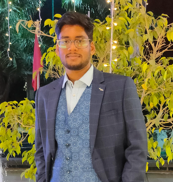 A portrait photo of Vishal Jaishankar, Member of Technical Staff at Cockroach Labs