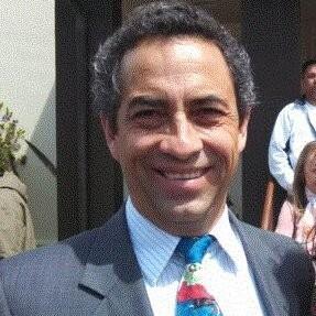 Headshot of Alejandro Infanzon, Solutions Architect at Cockroach Labs.